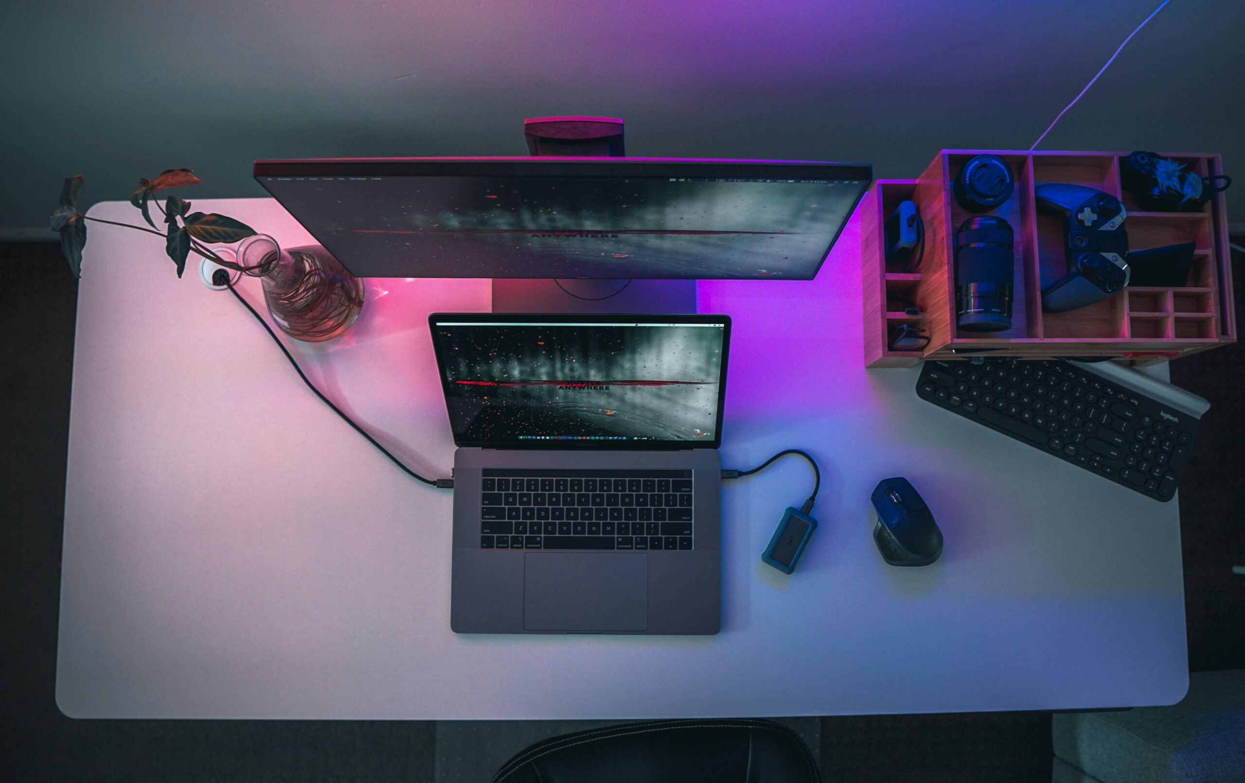 gaming setup with dual monitors