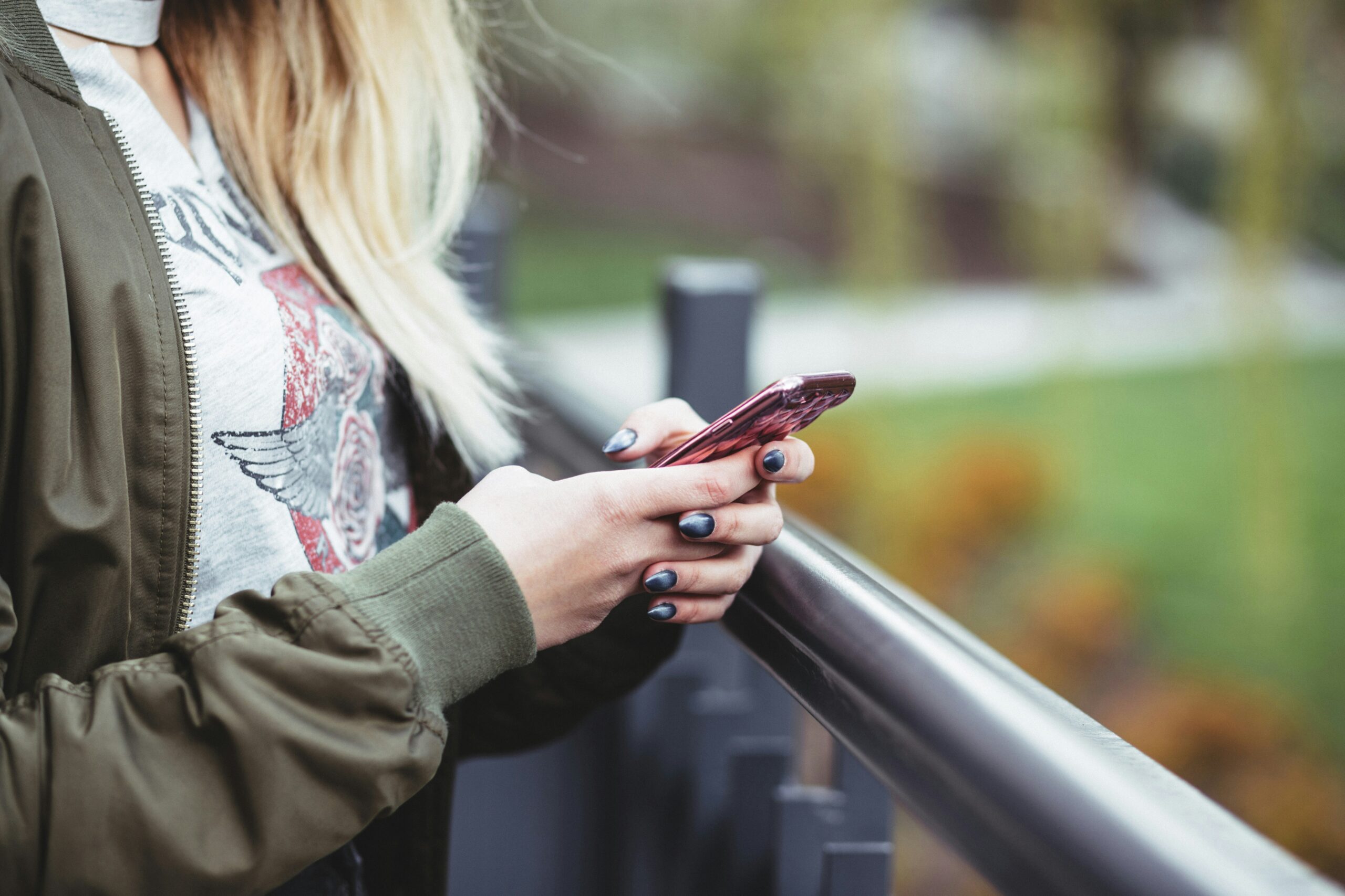 Graph showing user retention rates linked to subscriber loyalty programs