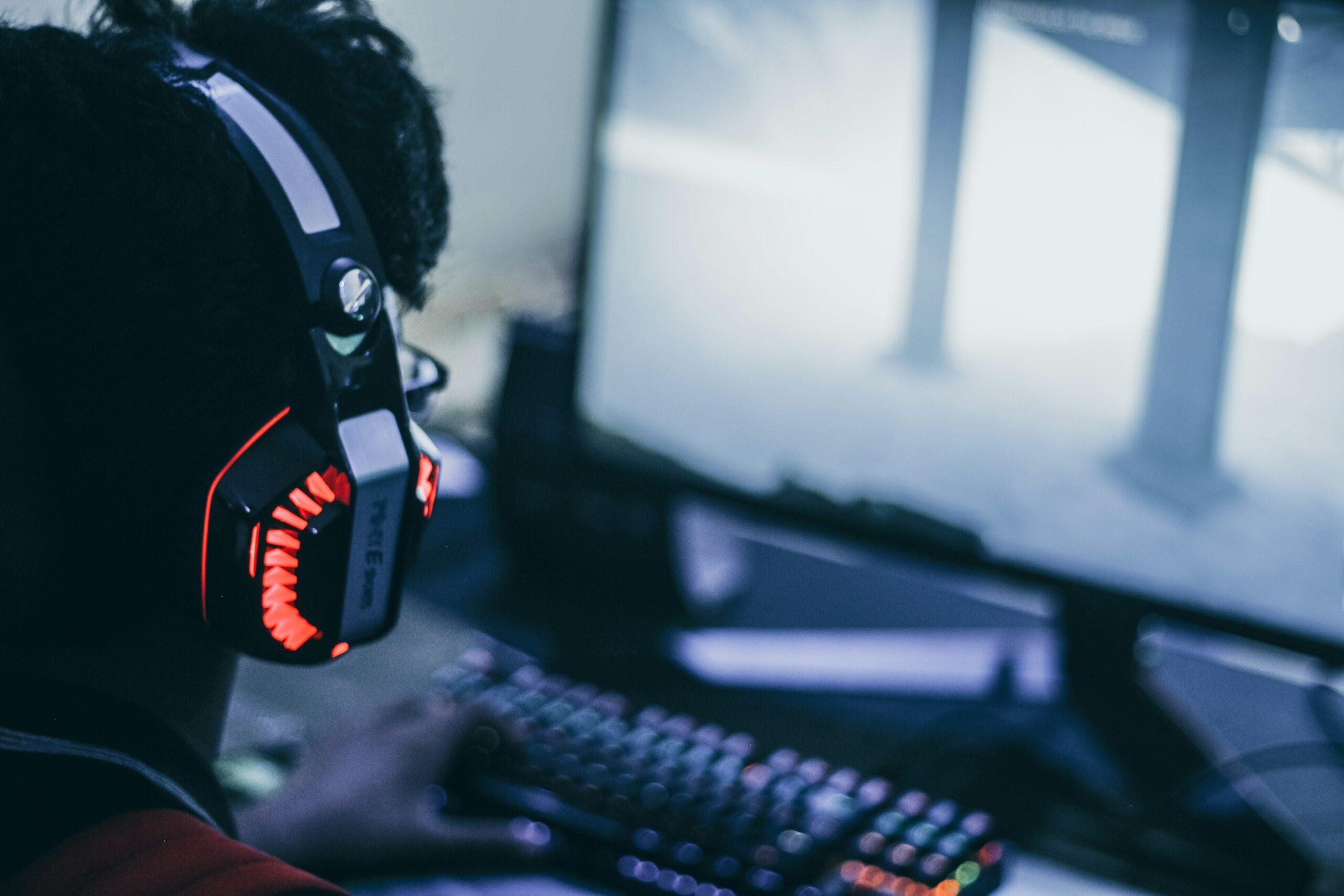 Mastering Chat Command Tutorials: Elevate Your Streaming Game