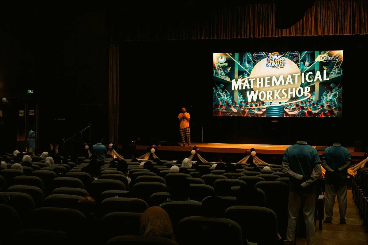 Graph showing increased viewer retention rates with higher chat activity