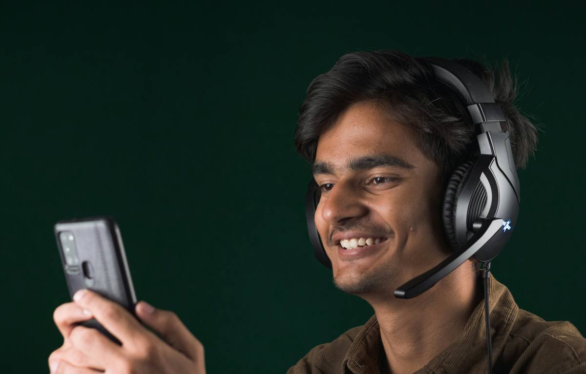 How to Level Up Your Streaming Game with Discord Community Chat (Without the Chaos)