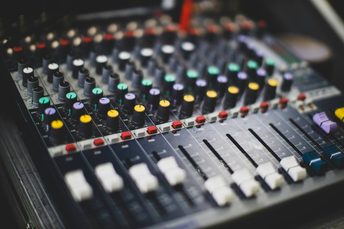 The Ultimate Audio Mixer Guide for Streamers Who Hate Sounding Like a Robot