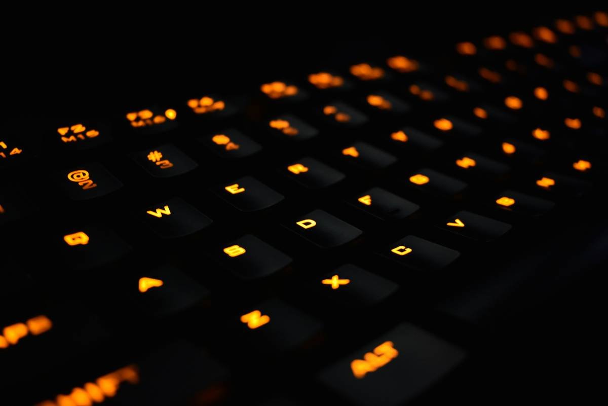 How to Achieve Real Facebook Gaming Growth (Without Burning Out or Buying Fake Followers)