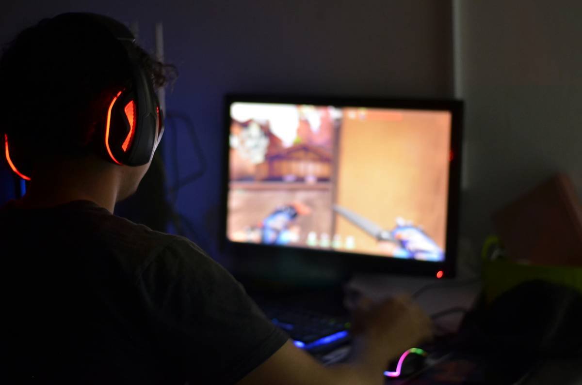 How to Master Crowd Control Gaming for Streamers (Without Losing Your Mind)